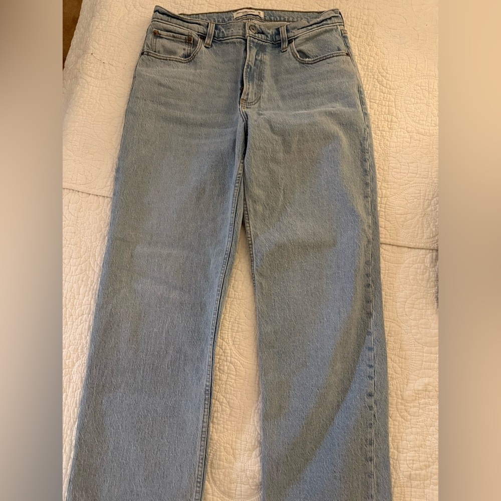 Abercrombie & Fitch Low Rise Baggy Jean